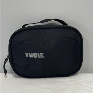 Thule Subterra PowerShuttle case black small